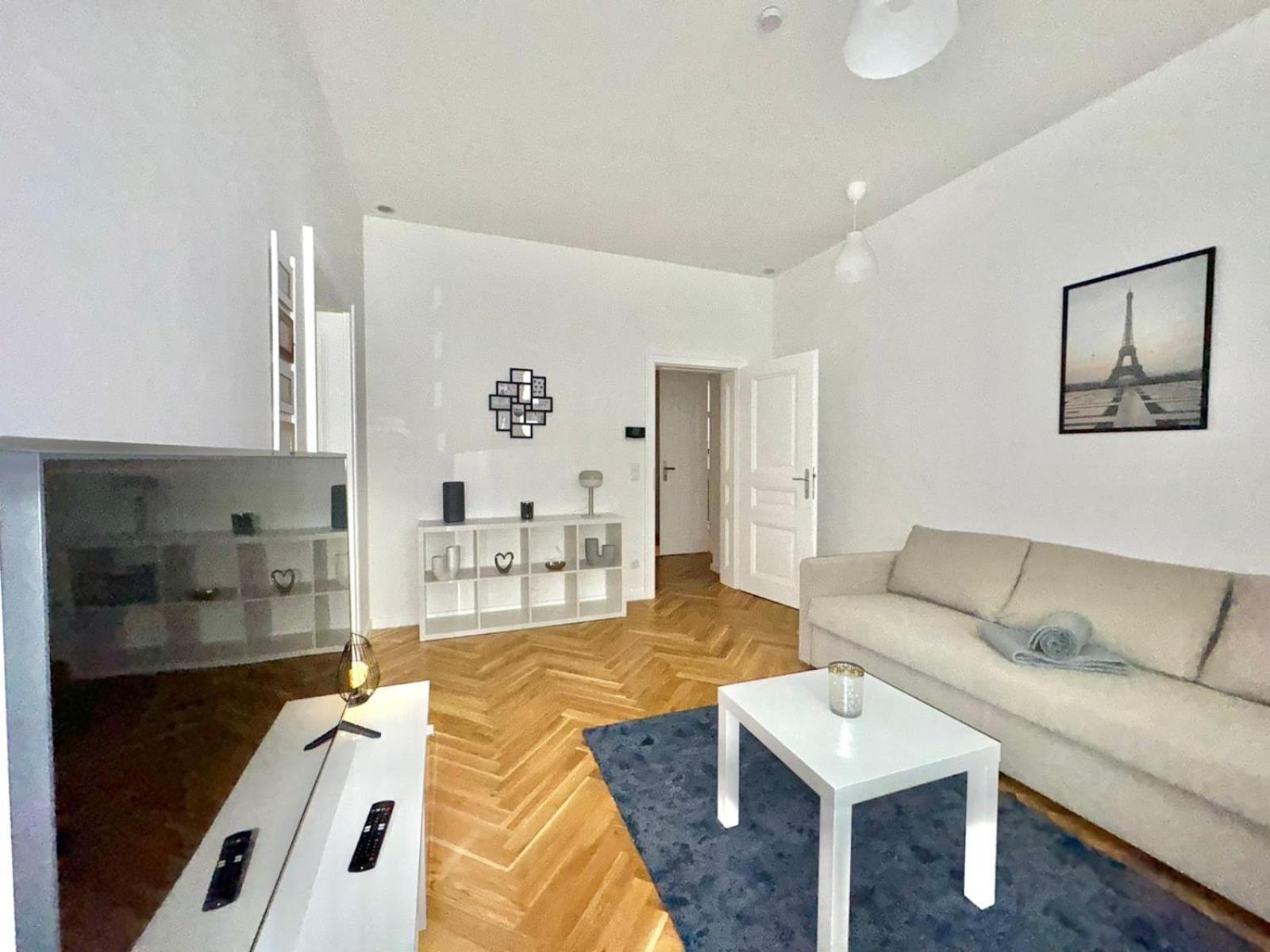 Ar Living & * Wien